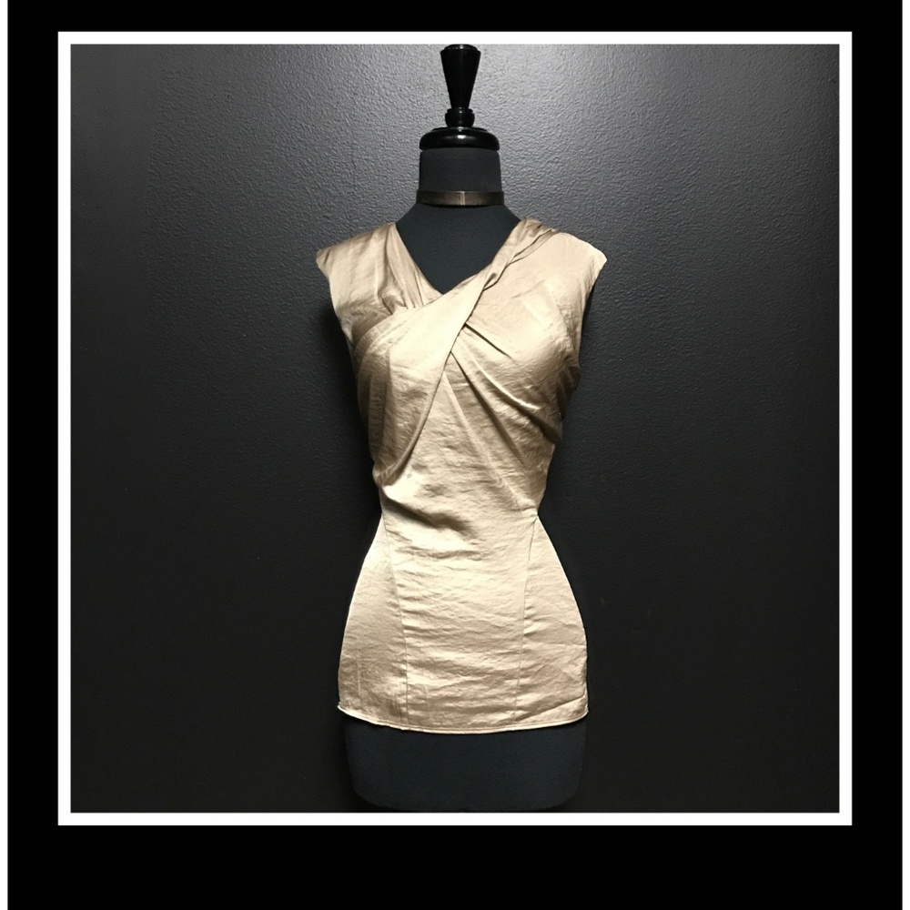 VINCE CAMUTO TOP